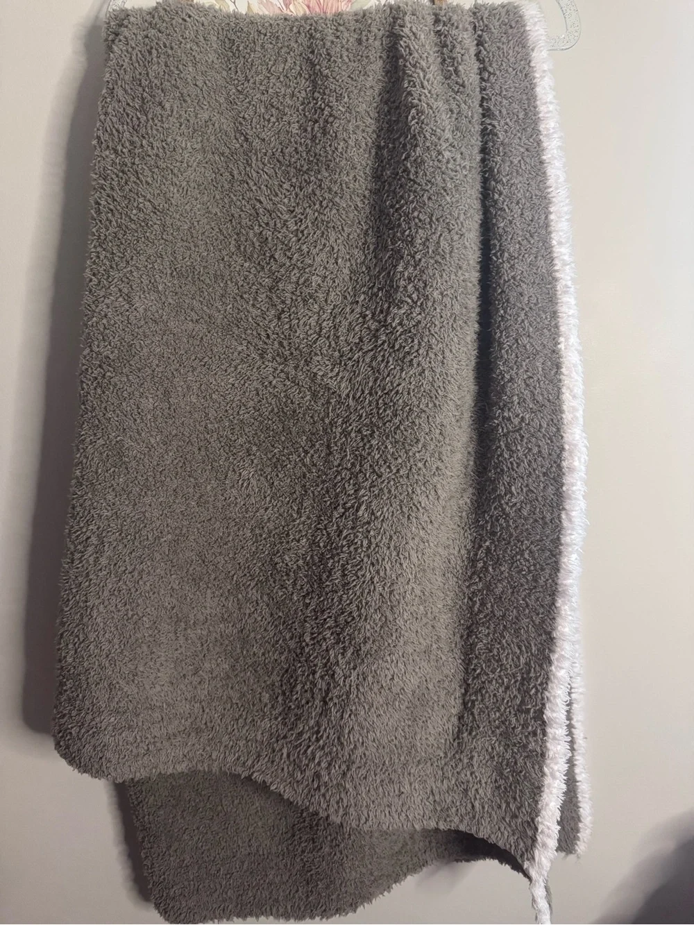 Barefoot dreams Cozy Plush Throw Blanket in Gray with White Trim